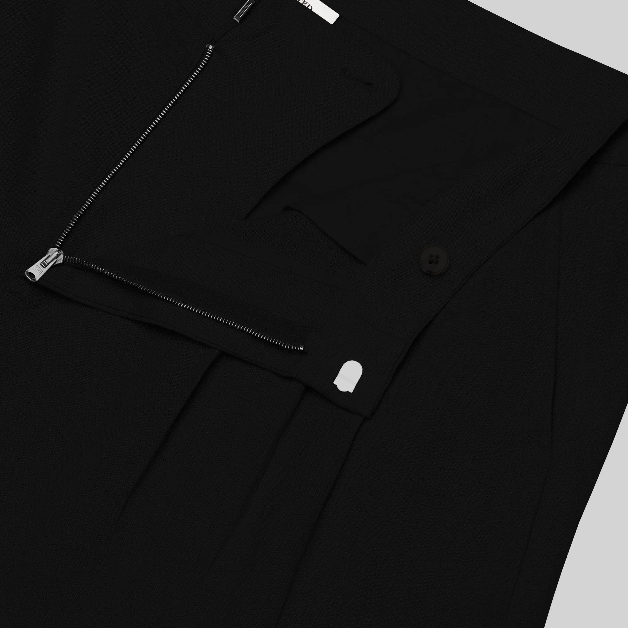 Triple Pleat Short - Image 6